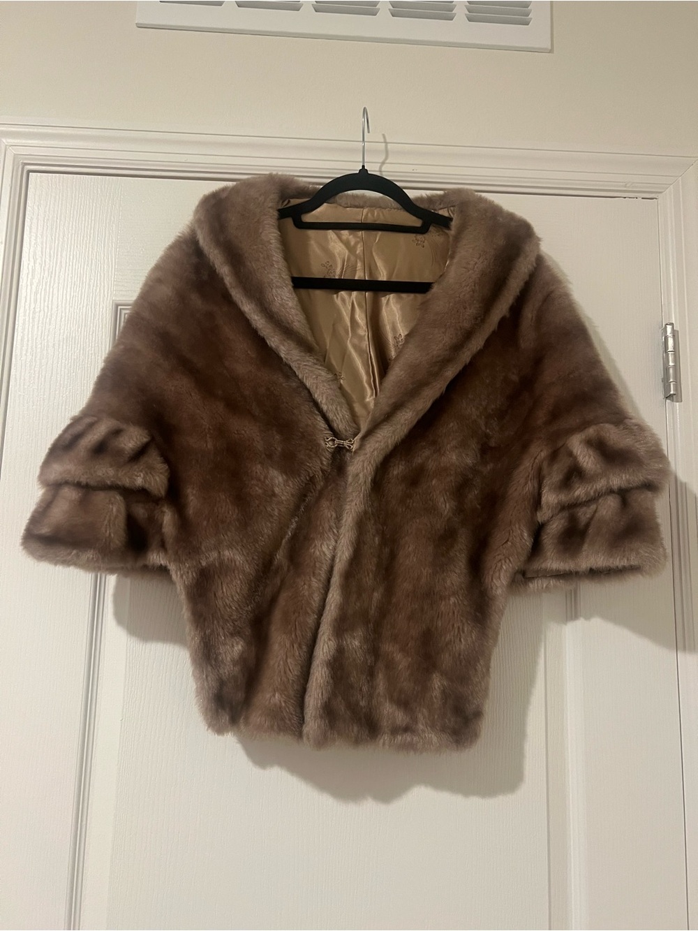 Old Hollywood Vintage  Brown Faux Fur Short Coat